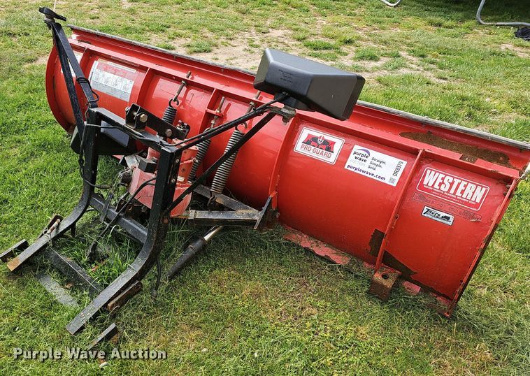 image for item DR3379 Western Pro Plow  8'W snow plow