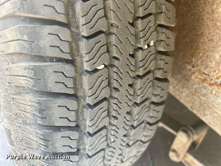 image for item DR4599 2009 H&H TC14  enclosed cargo trailer