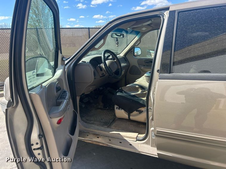 image for item DR4600 2001 Ford F150  SuperCrew pickup truck