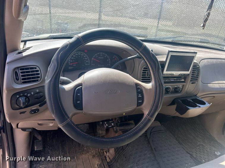 image for item DR4600 2001 Ford F150  SuperCrew pickup truck