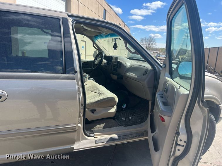 image for item DR4600 2001 Ford F150  SuperCrew pickup truck