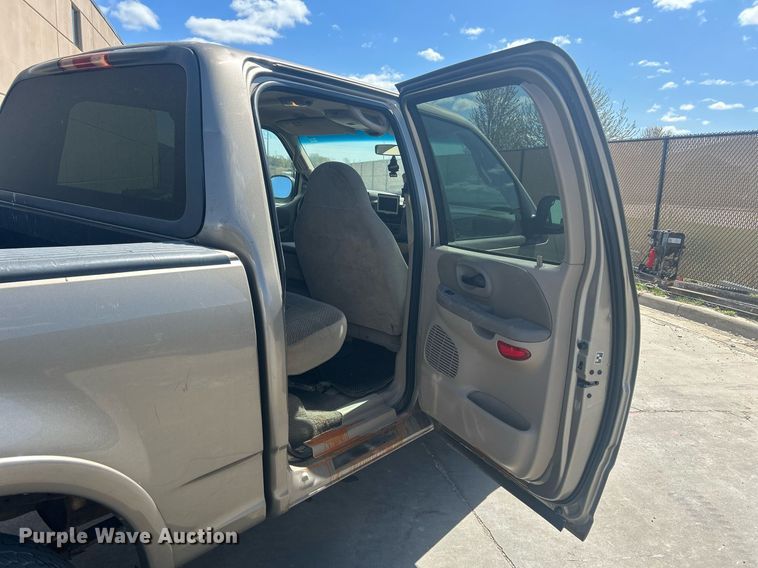 image for item DR4600 2001 Ford F150  SuperCrew pickup truck