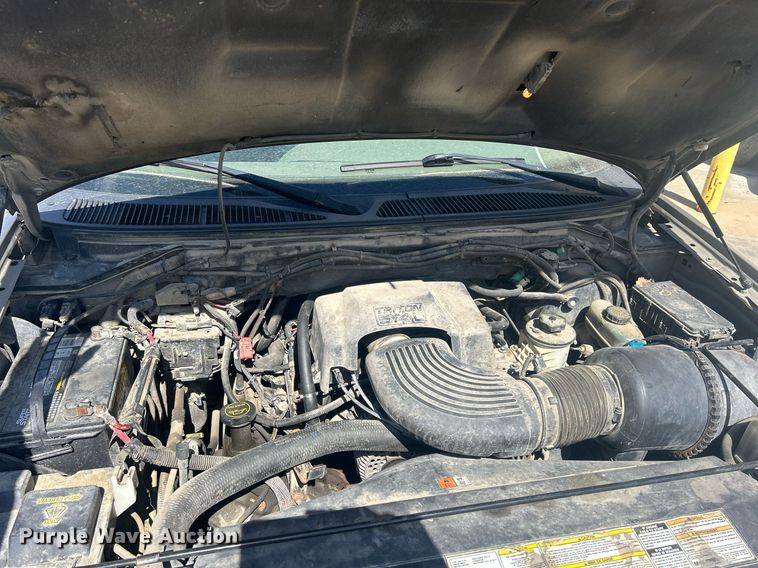 image for item DR4600 2001 Ford F150  SuperCrew pickup truck