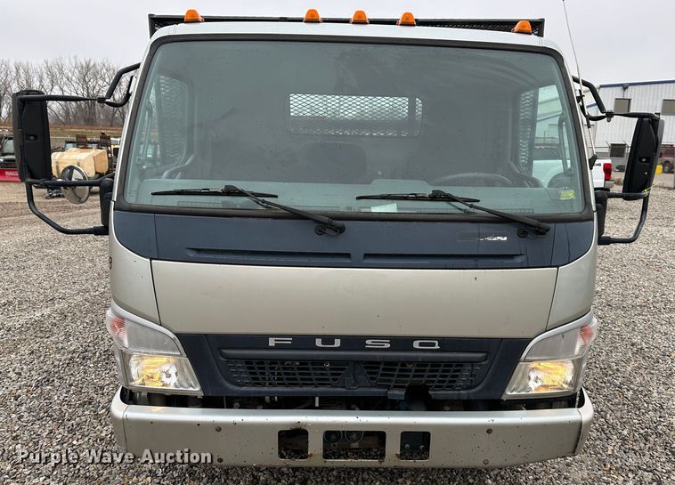 image for item DR5070 2006 Mitsubishi FUSO  flatbed truck