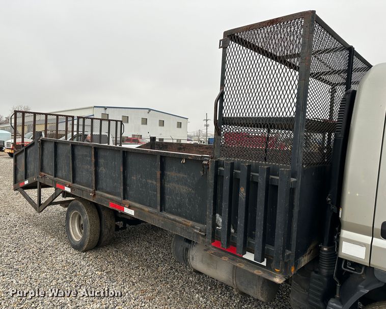 image for item DR5070 2006 Mitsubishi FUSO  flatbed truck