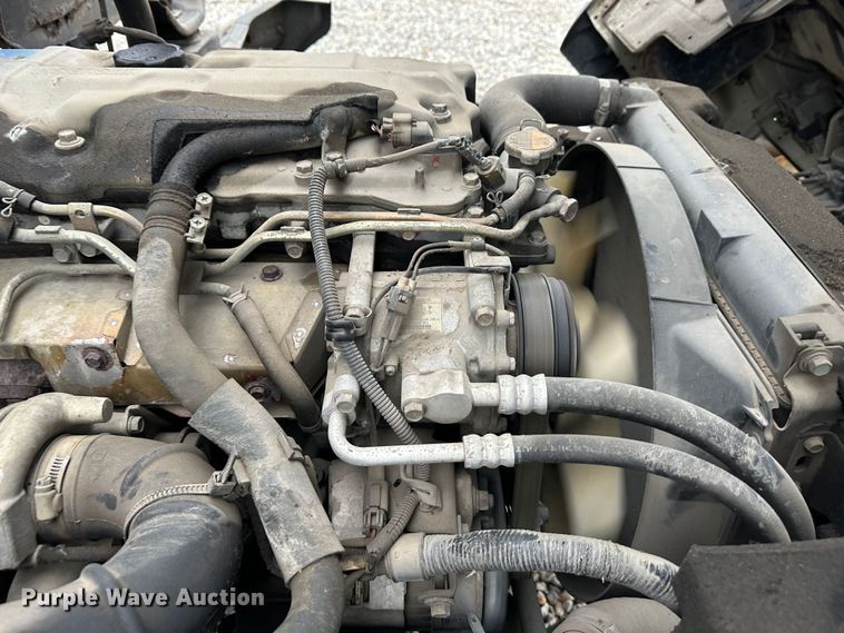 image for item DR5070 2006 Mitsubishi FUSO  flatbed truck