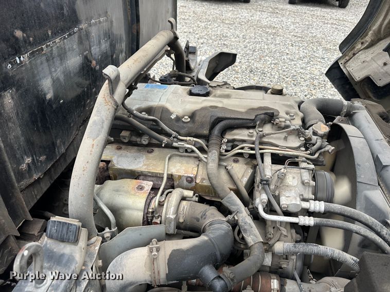 image for item DR5070 2006 Mitsubishi FUSO  flatbed truck