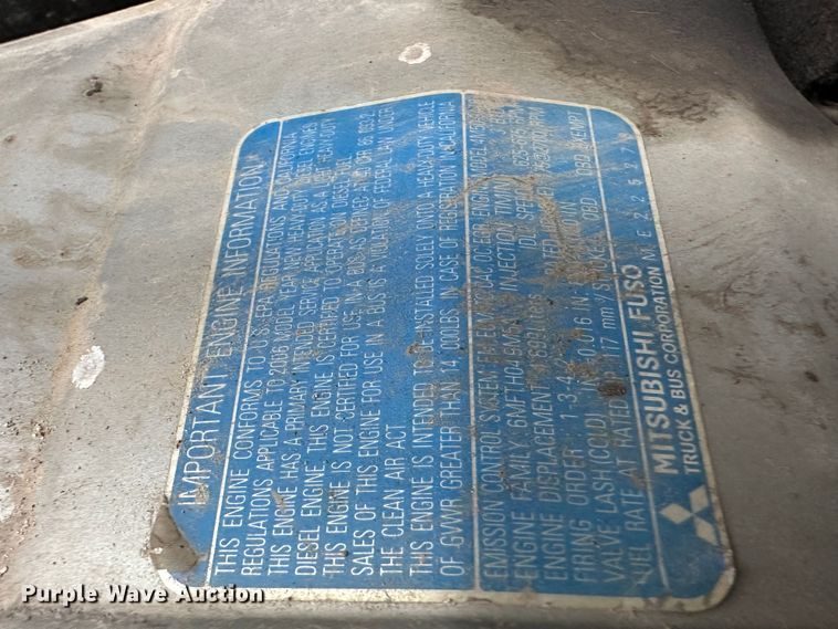 image for item DR5070 2006 Mitsubishi FUSO  flatbed truck