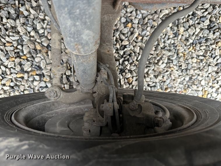 image for item DR5070 2006 Mitsubishi FUSO  flatbed truck