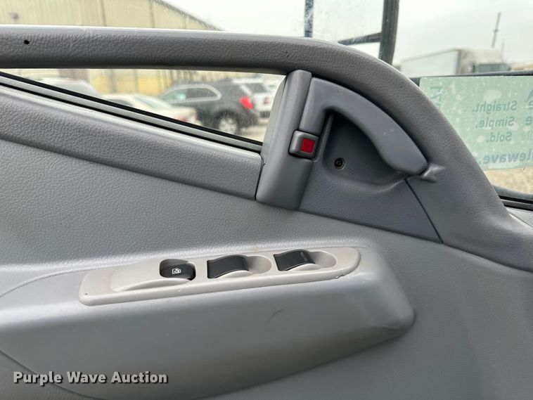 image for item DR5071 2008 Mitsubishi Fuso FE145  box truck