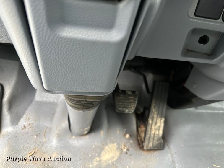 image for item DR5071 2008 Mitsubishi Fuso FE145  box truck