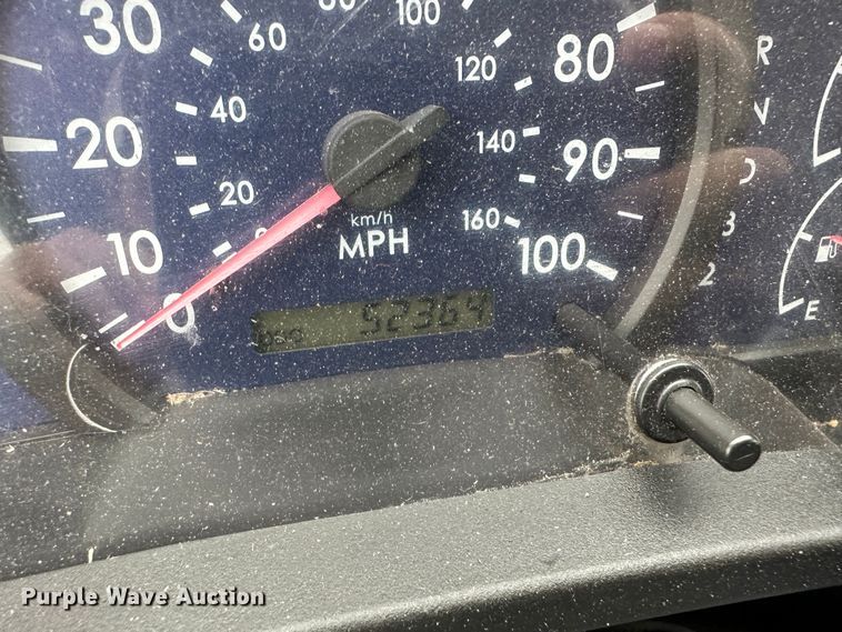 image for item DR5071 2008 Mitsubishi Fuso FE145  box truck