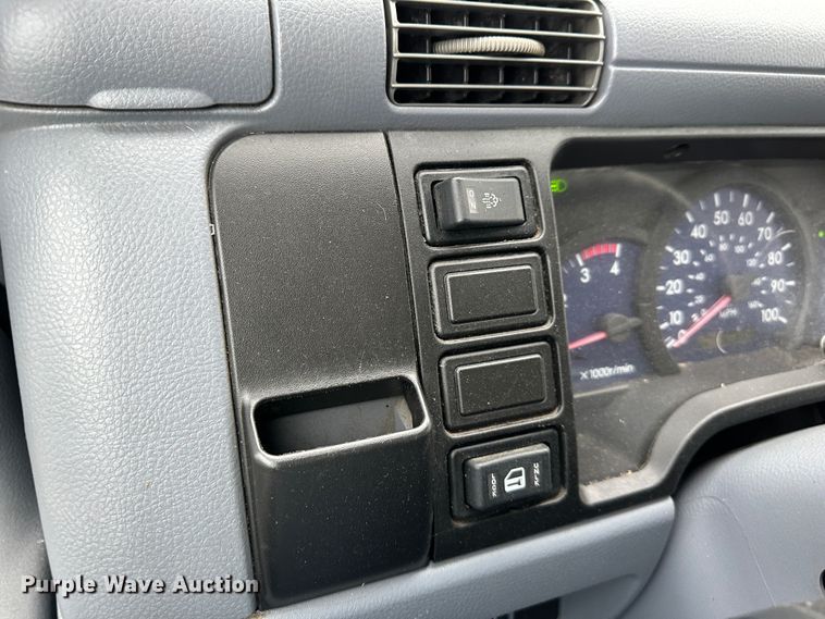 image for item DR5071 2008 Mitsubishi Fuso FE145  box truck