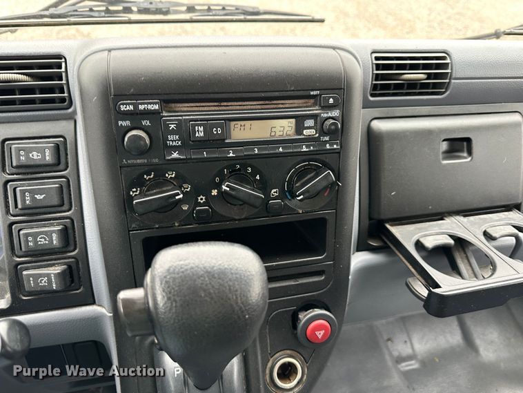 image for item DR5071 2008 Mitsubishi Fuso FE145  box truck