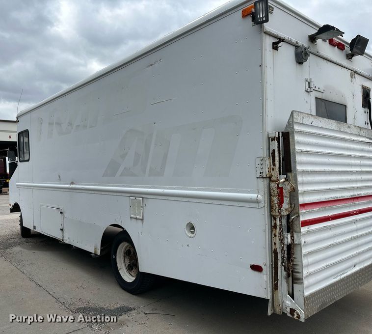 image for item DR5231 1986 Precision Chassis & Engineering  delivery truck