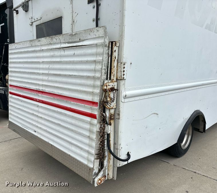 image for item DR5231 1986 Precision Chassis & Engineering  delivery truck