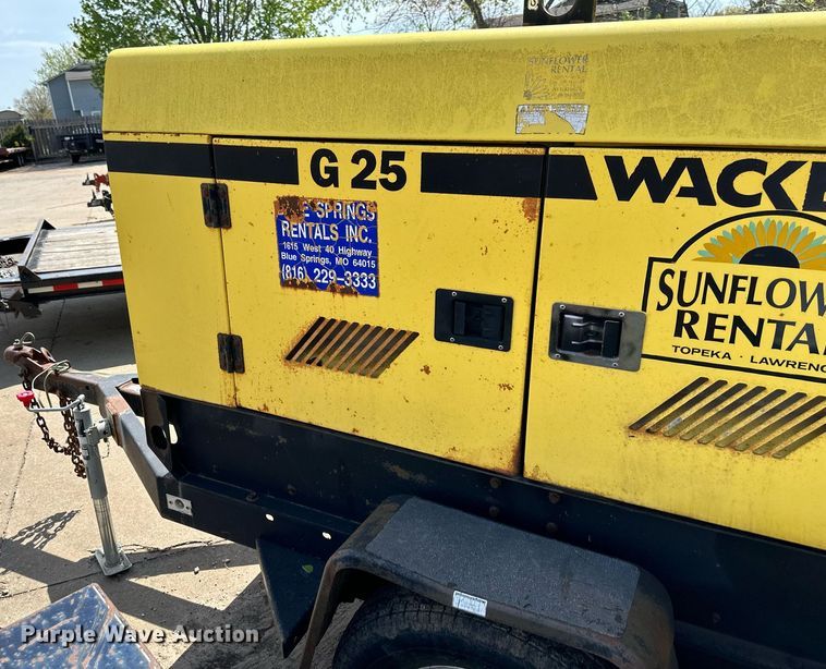 image for item DR5238 1999 Wacker Neuson G25  generator