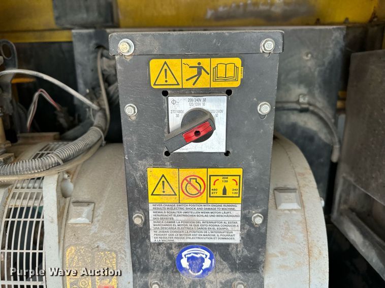 image for item DR5238 1999 Wacker Neuson G25  generator