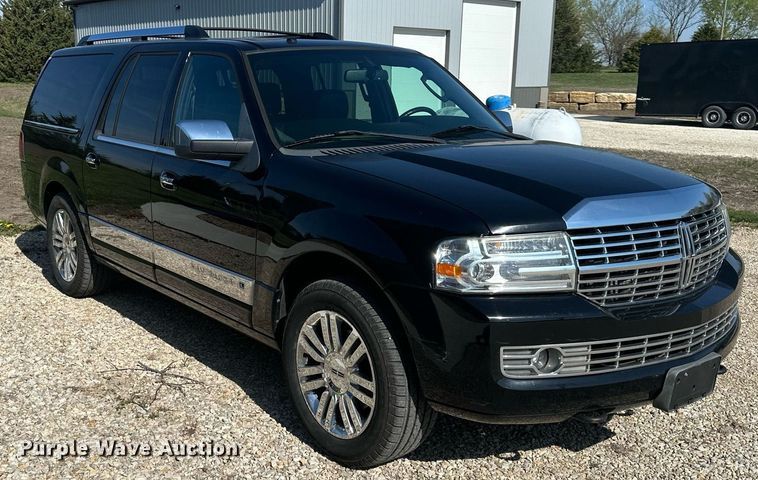 image for item DR5242 2008 Lincoln Navigator L  SUV