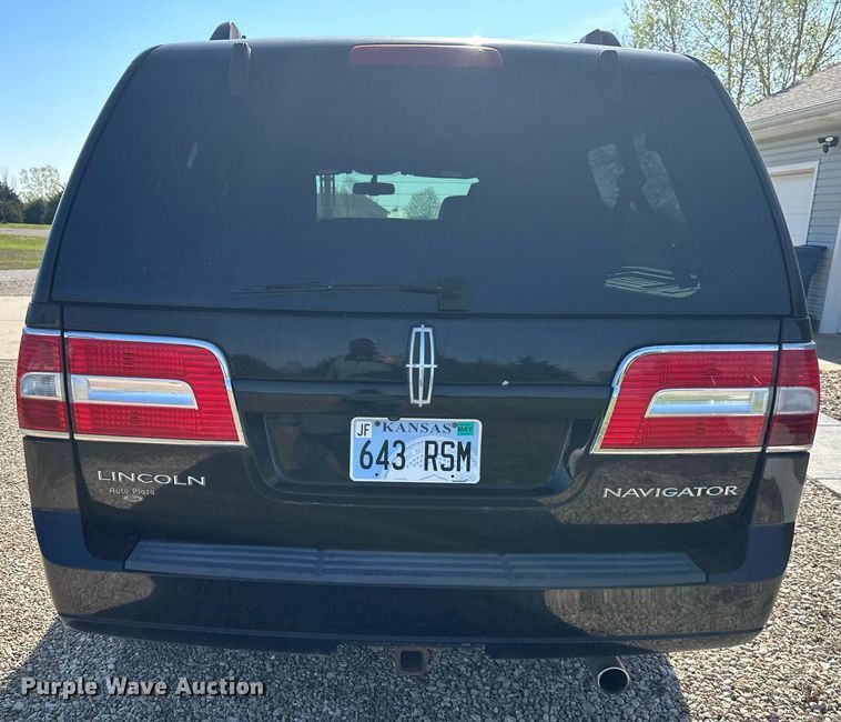 image for item DR5242 2008 Lincoln Navigator L  SUV
