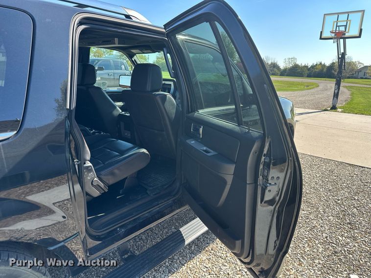 image for item DR5242 2008 Lincoln Navigator L  SUV