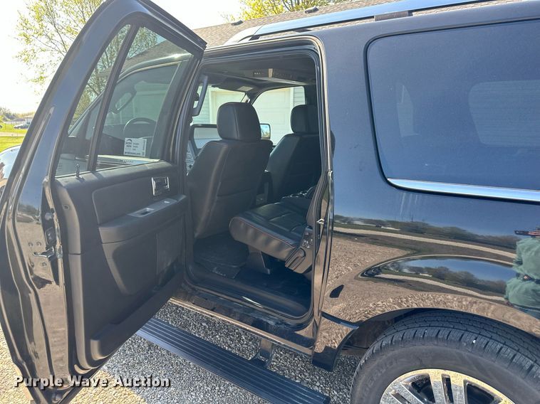 image for item DR5242 2008 Lincoln Navigator L  SUV