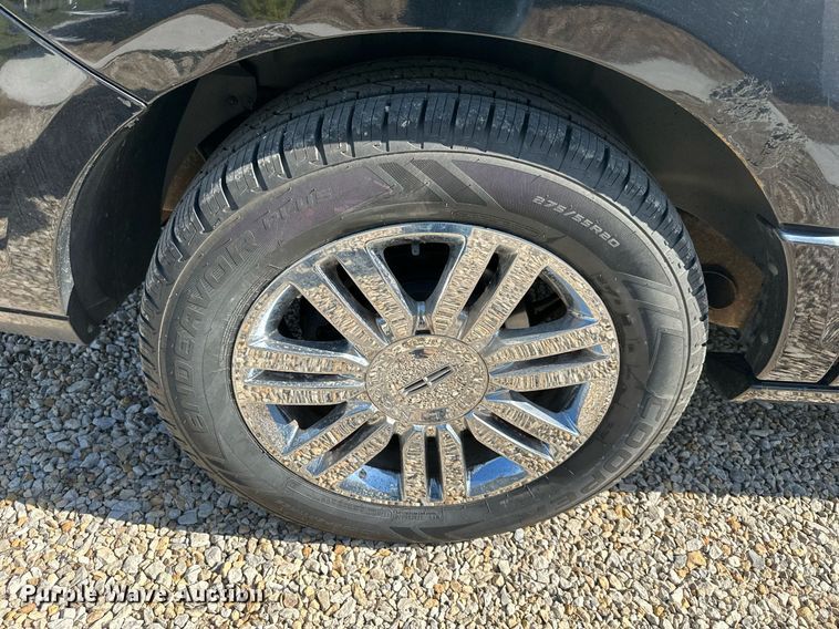 image for item DR5242 2008 Lincoln Navigator L  SUV