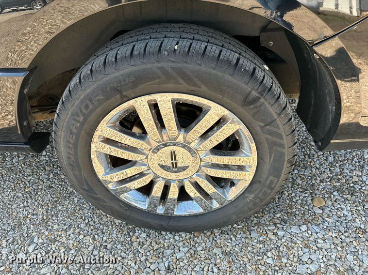 image for item DR5242 2008 Lincoln Navigator L  SUV