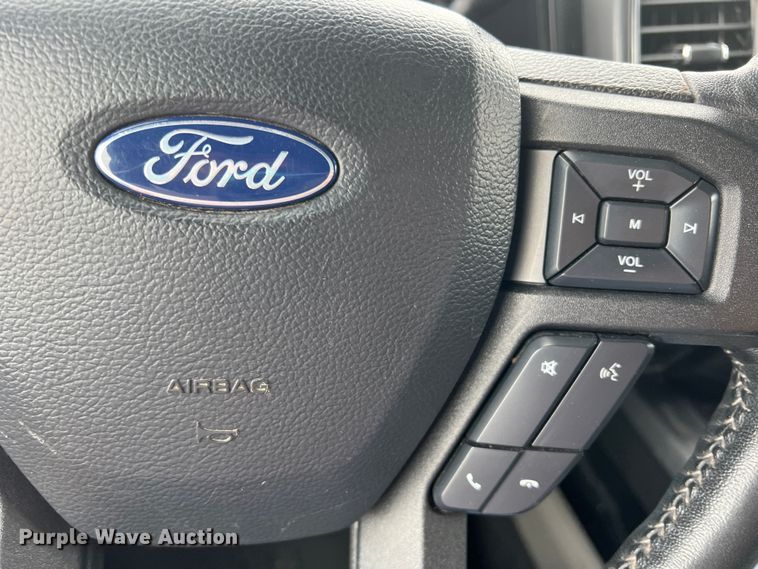 image for item DR5599 2018 Ford F150  Crew Cab pickup truck