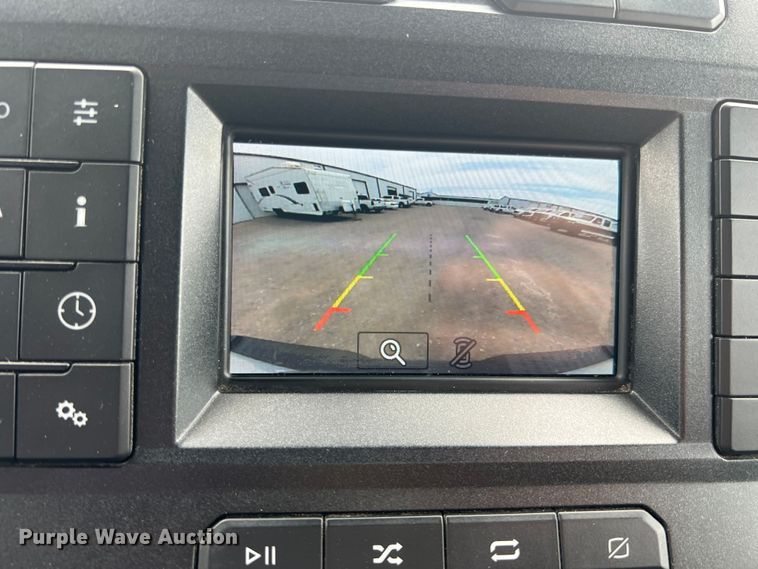 image for item DR5599 2018 Ford F150  Crew Cab pickup truck