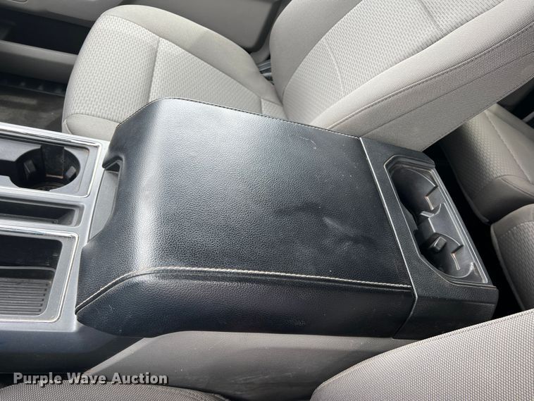 image for item DR5599 2018 Ford F150  Crew Cab pickup truck