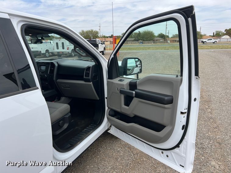 image for item DR5599 2018 Ford F150  Crew Cab pickup truck