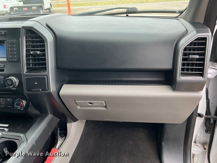 image for item DR5599 2018 Ford F150  Crew Cab pickup truck