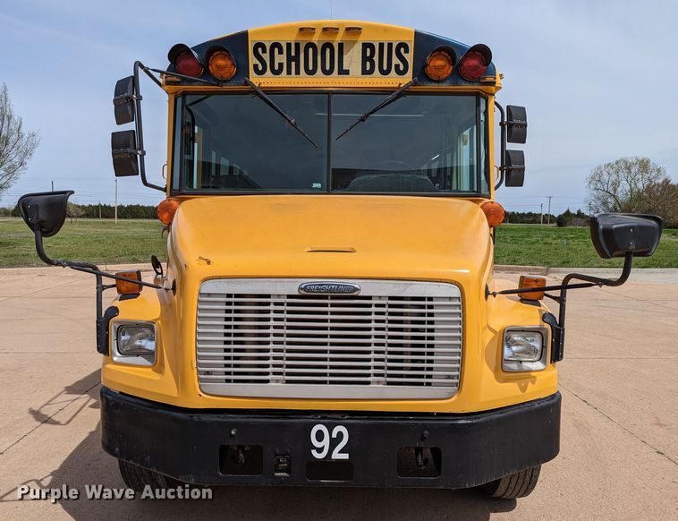 image for item DR6929 2003 Freightliner FS65  school bus