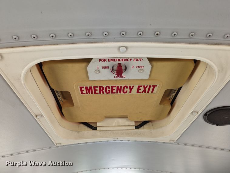 image for item DR6929 2003 Freightliner FS65  school bus