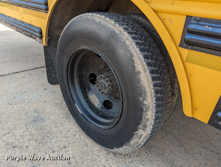 image for item DR6929 2003 Freightliner FS65  school bus