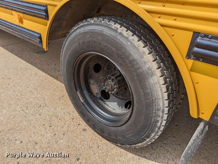 image for item DR6929 2003 Freightliner FS65  school bus