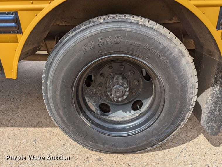 image for item DR6929 2003 Freightliner FS65  school bus