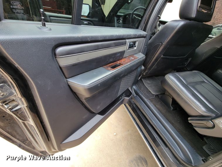 image for item HG9451 2015 Ford Expedition Platinum  SUV