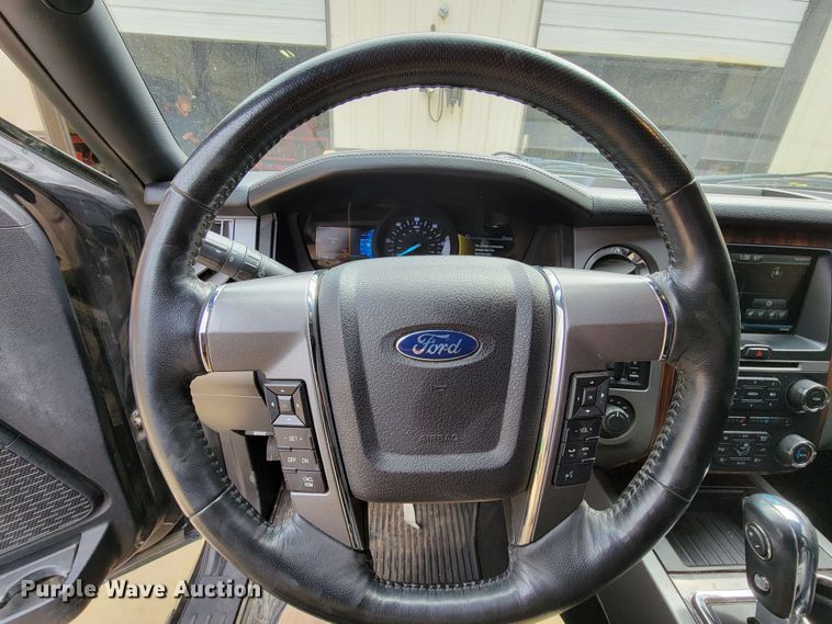 image for item HG9451 2015 Ford Expedition Platinum  SUV