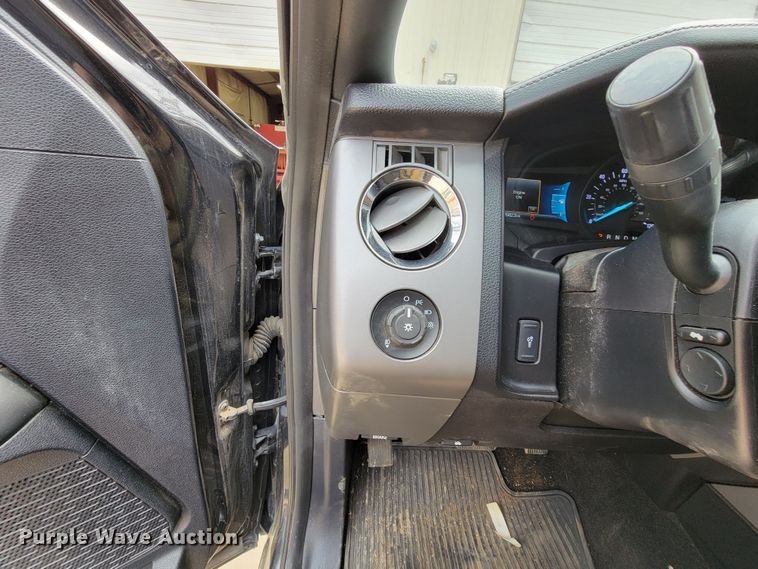 image for item HG9451 2015 Ford Expedition Platinum  SUV