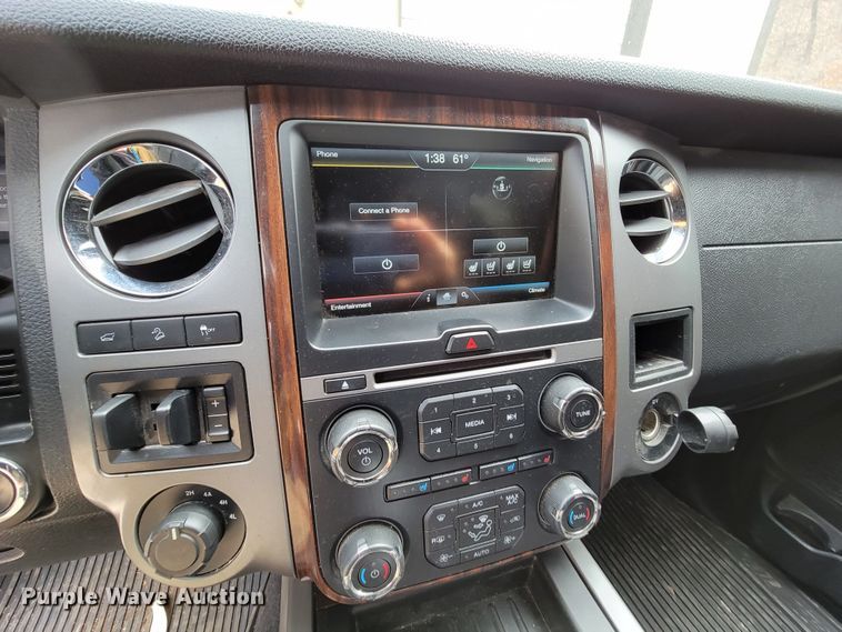 image for item HG9451 2015 Ford Expedition Platinum  SUV