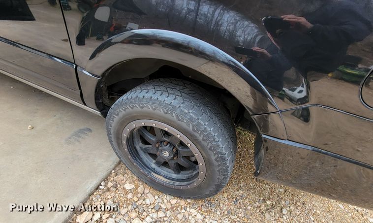 image for item HG9451 2015 Ford Expedition Platinum  SUV