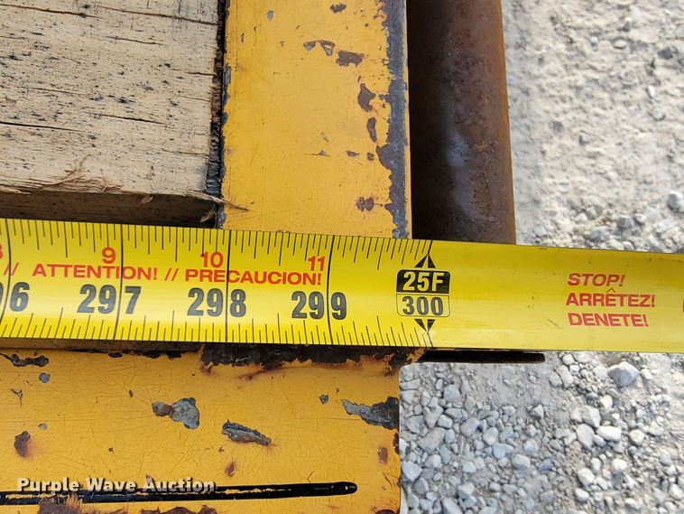 image for item HP9710 2008 Redihaul R25210PFE-102  equipment trailer