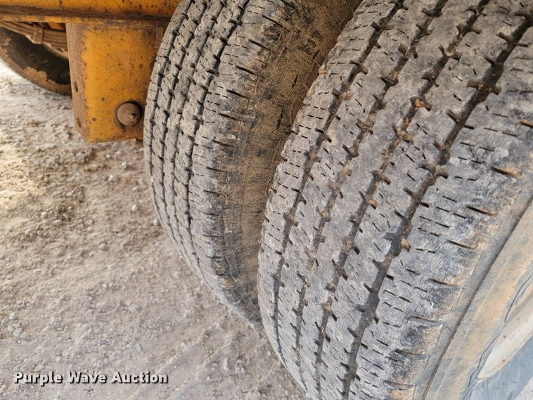 image for item HP9710 2008 Redihaul R25210PFE-102  equipment trailer