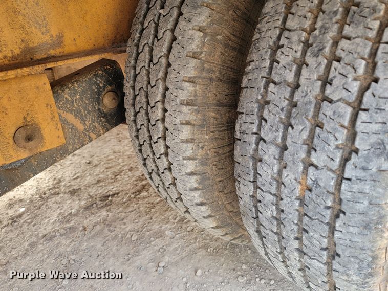 image for item HP9710 2008 Redihaul R25210PFE-102  equipment trailer