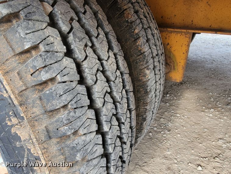 image for item HP9710 2008 Redihaul R25210PFE-102  equipment trailer