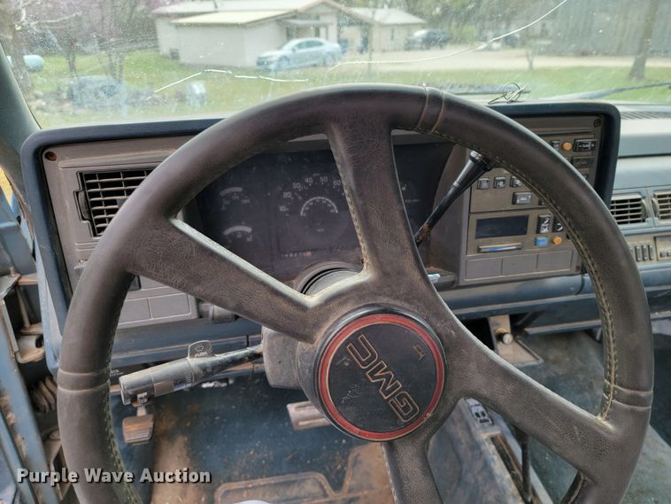 image for item HP9721 1989 GMC Sierra K1500  pickup truck