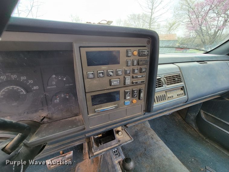 image for item HP9721 1989 GMC Sierra K1500  pickup truck