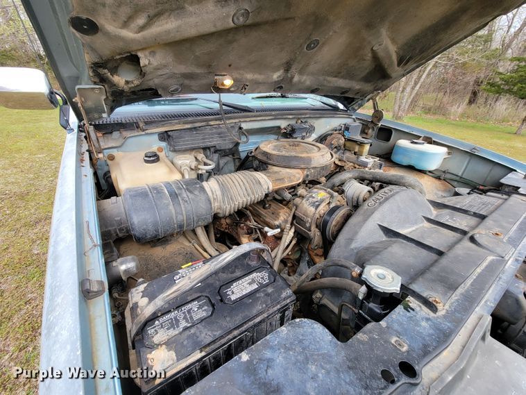 image for item HP9721 1989 GMC Sierra K1500  pickup truck